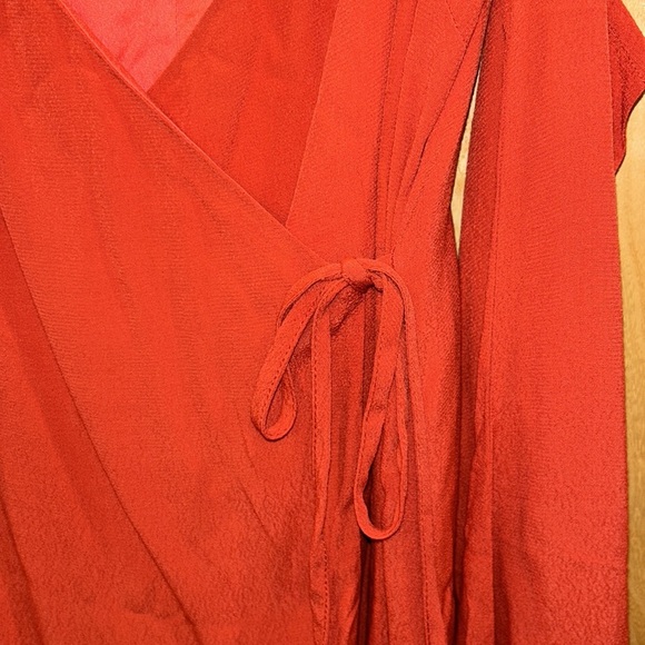 Lovers + Friends Off Shoulder Dress - Picture 7 of 12